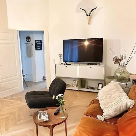 Apartment Pretty Flat In